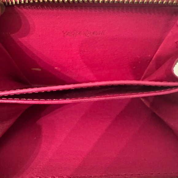 YSL - Yves Saint Laurent Magenta Leather Compact Wallet - with COA - Picture 7 of 10
